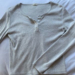 Brandy Melville shirt
